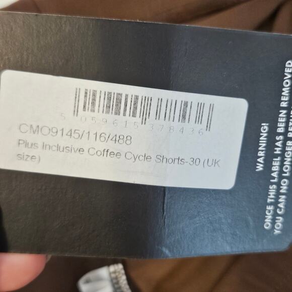 PrettyLittleThings Brown Coffee Cycle Shorts Plus 26 - Picture 4 of 9